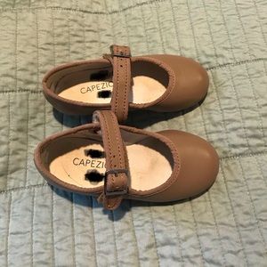 Toddler tan tap shoes -sz 7.5